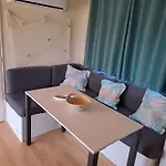 Mobilhome Sea And Sun Üdülőpark Pakoštane